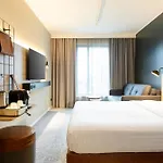 Moxy Paris Val D'europe Hotel Montévrain