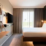 Moxy Paris Val D'europe Hotell