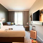 Moxy Paris Val D'europe Hotel