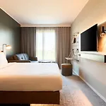 Hotel Moxy Paris Val D'europe 3*