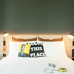 Moxy Paris Val D'europe Hotel 3*