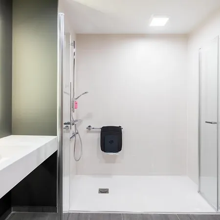 Moxy Paris Val D'europe Montévrain