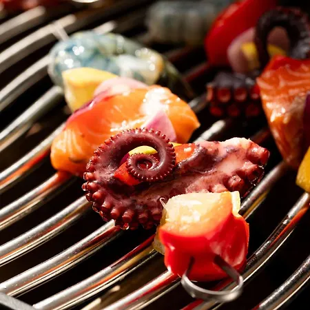 Moxy Paris Val D'europe Otel