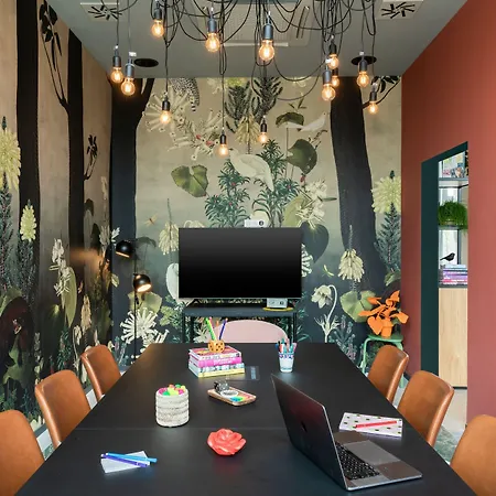 Moxy Paris Val D'europe Otel Montévrain