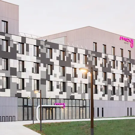 Moxy Paris Val D'europe Montévrain