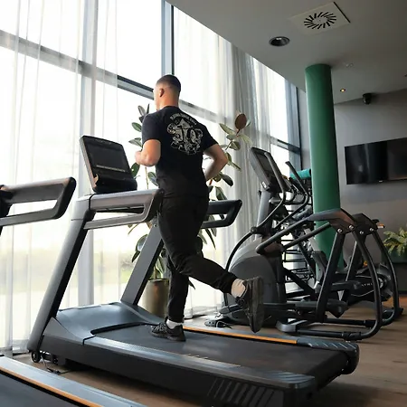 Moxy Paris Val D'europe 3* Μοντεβρέν