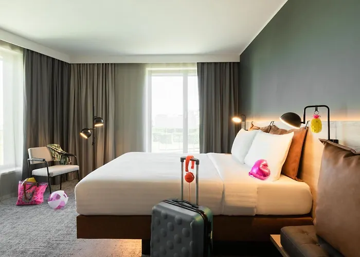 Hotel Moxy Paris Val D'europe Montévrain
