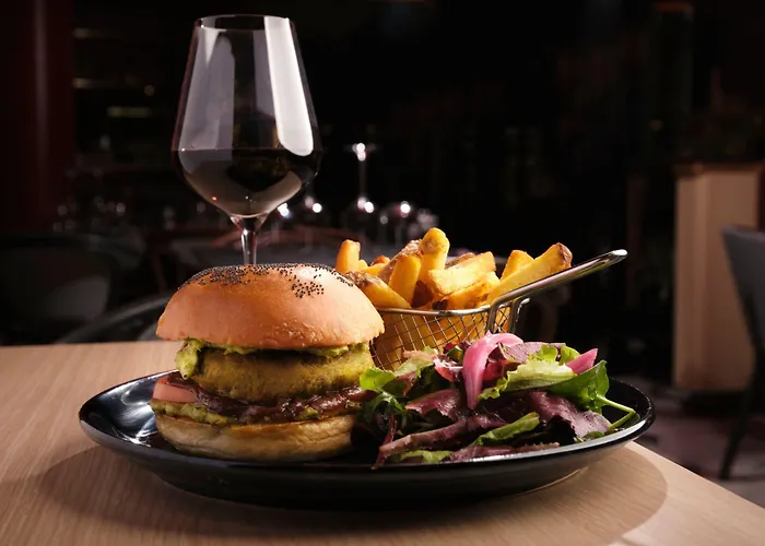 Moxy Paris Val D'europe 3*