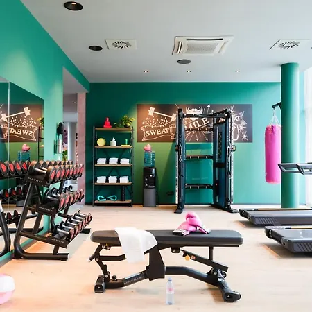Moxy Paris Val D'europe Μοντεβρέν
