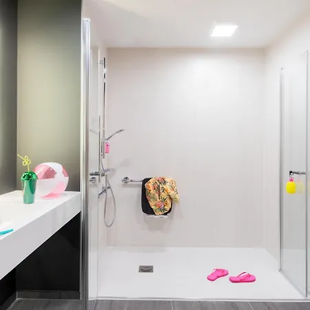 Hotel Moxy Paris Val D'europe Montévrain