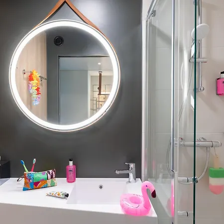 Hotel Moxy Paris Val D'europe 3*