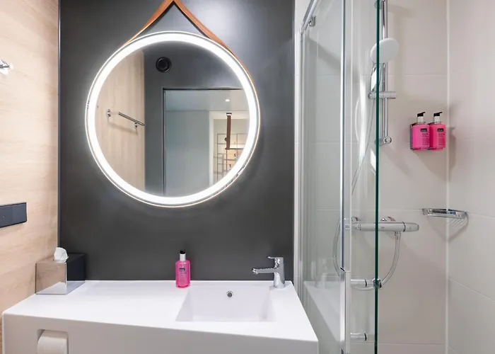 Hotel Moxy Paris Val D'europe Montévrain