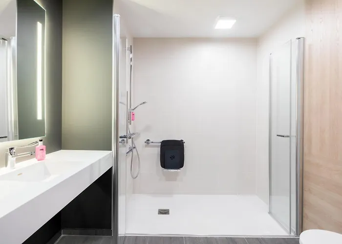 Moxy Paris Val D'europe Montévrain