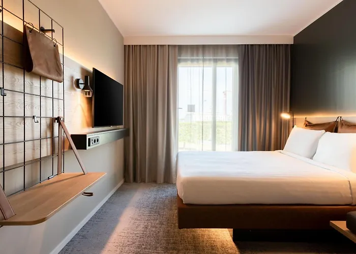Moxy Paris Val D'europe Hotel